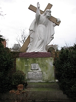 pomnik symboliczny ks. Albina Kroplewskiego