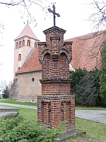 krzy cmentarny przykocielny